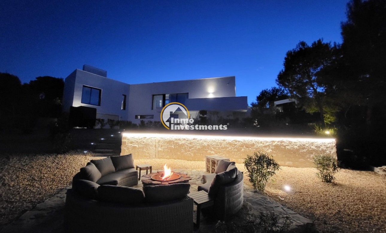 Resale - Villa - Las Colinas - Las Colinas Golf