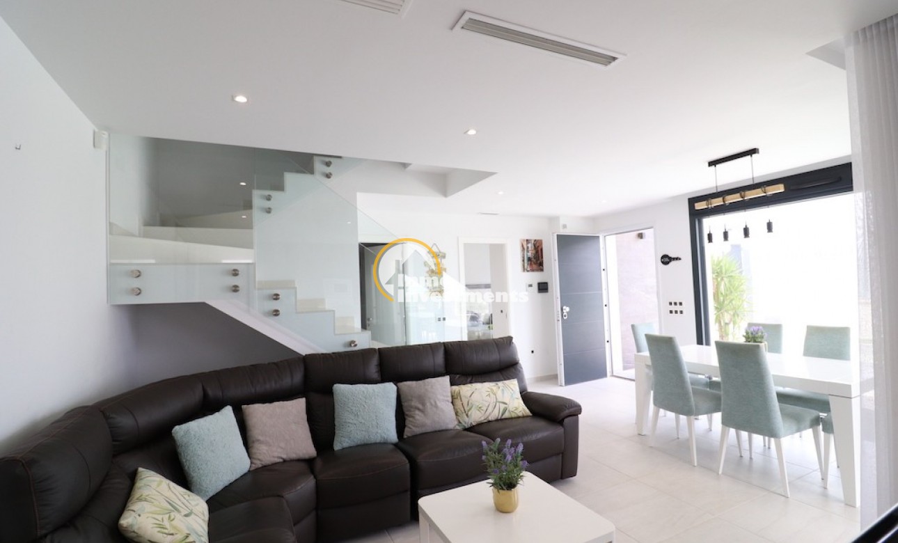 Resale - Villa - San Miguel de Salinas - San Miguel