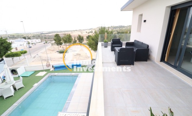 Resale - Villa - San Miguel de Salinas - San Miguel