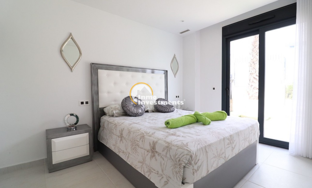 Resale - Villa - San Miguel de Salinas - San Miguel