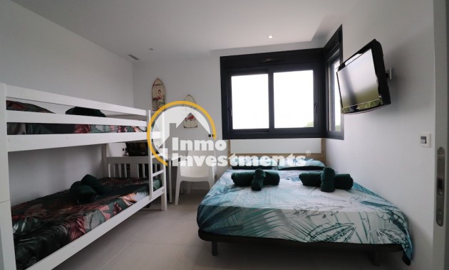 Resale - Villa - San Miguel de Salinas - San Miguel