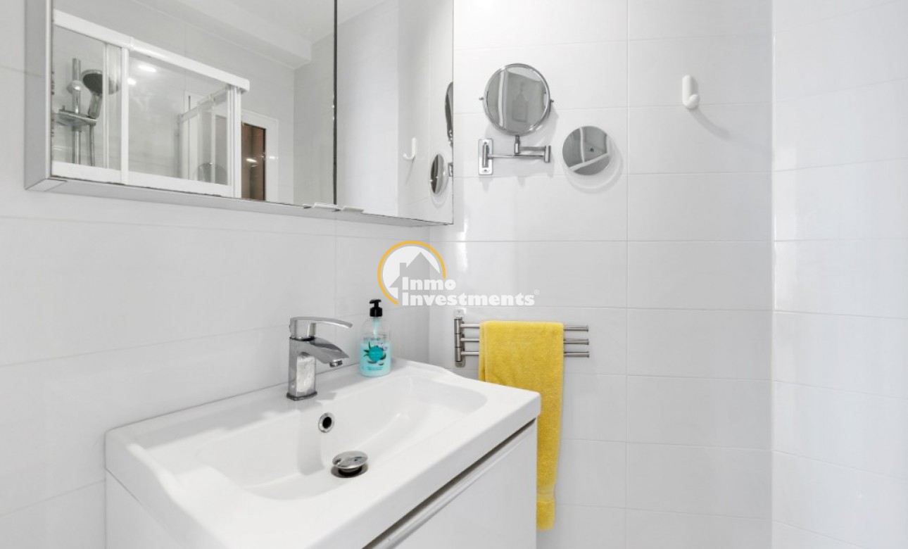 Reventa - Apartamento - Campoamor