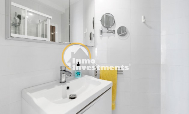 Reventa - Apartamento - Campoamor