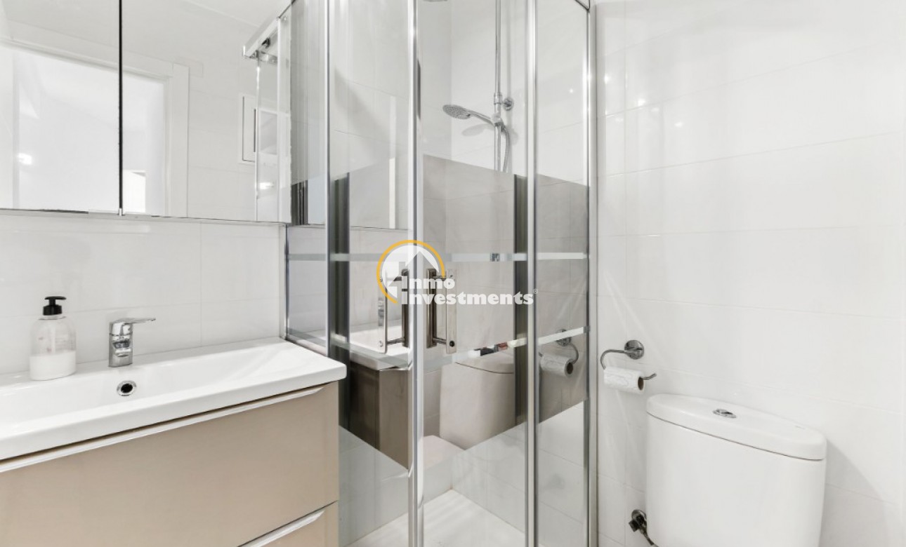 Reventa - Apartamento - Campoamor