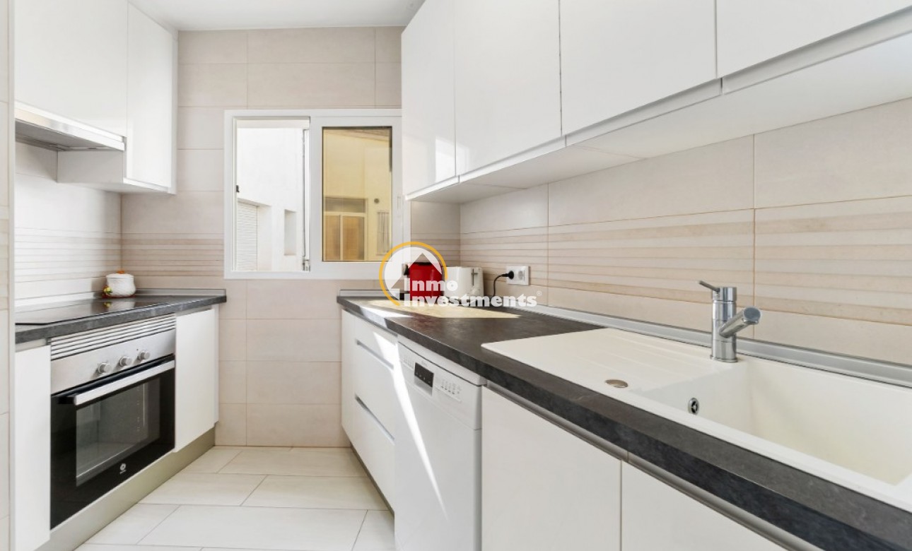 Reventa - Apartamento - Campoamor