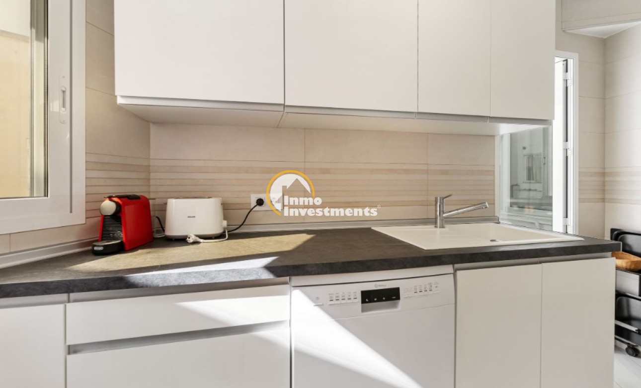 Reventa - Apartamento - Campoamor