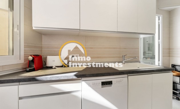 Reventa - Apartamento - Campoamor