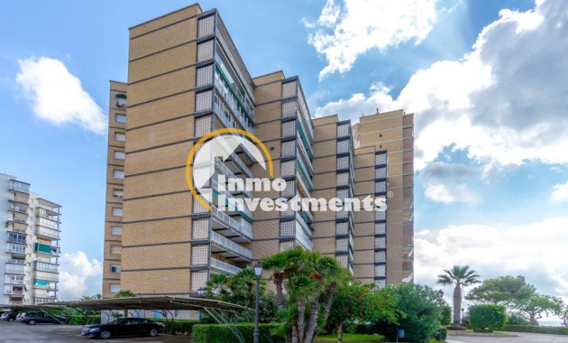 Reventa - Apartamento - Campoamor