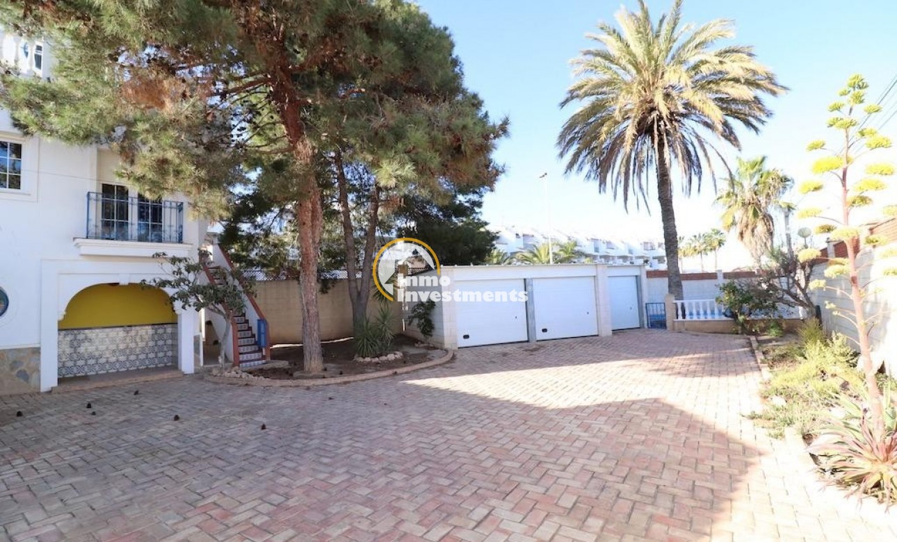 Bestaande bouw - Villa - Orihuela Costa - Los Dolses