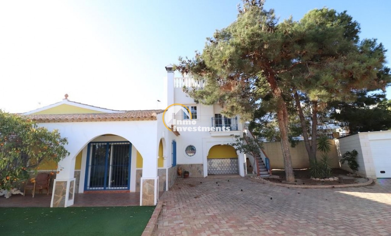 Bestaande bouw - Villa - Orihuela Costa - Los Dolses