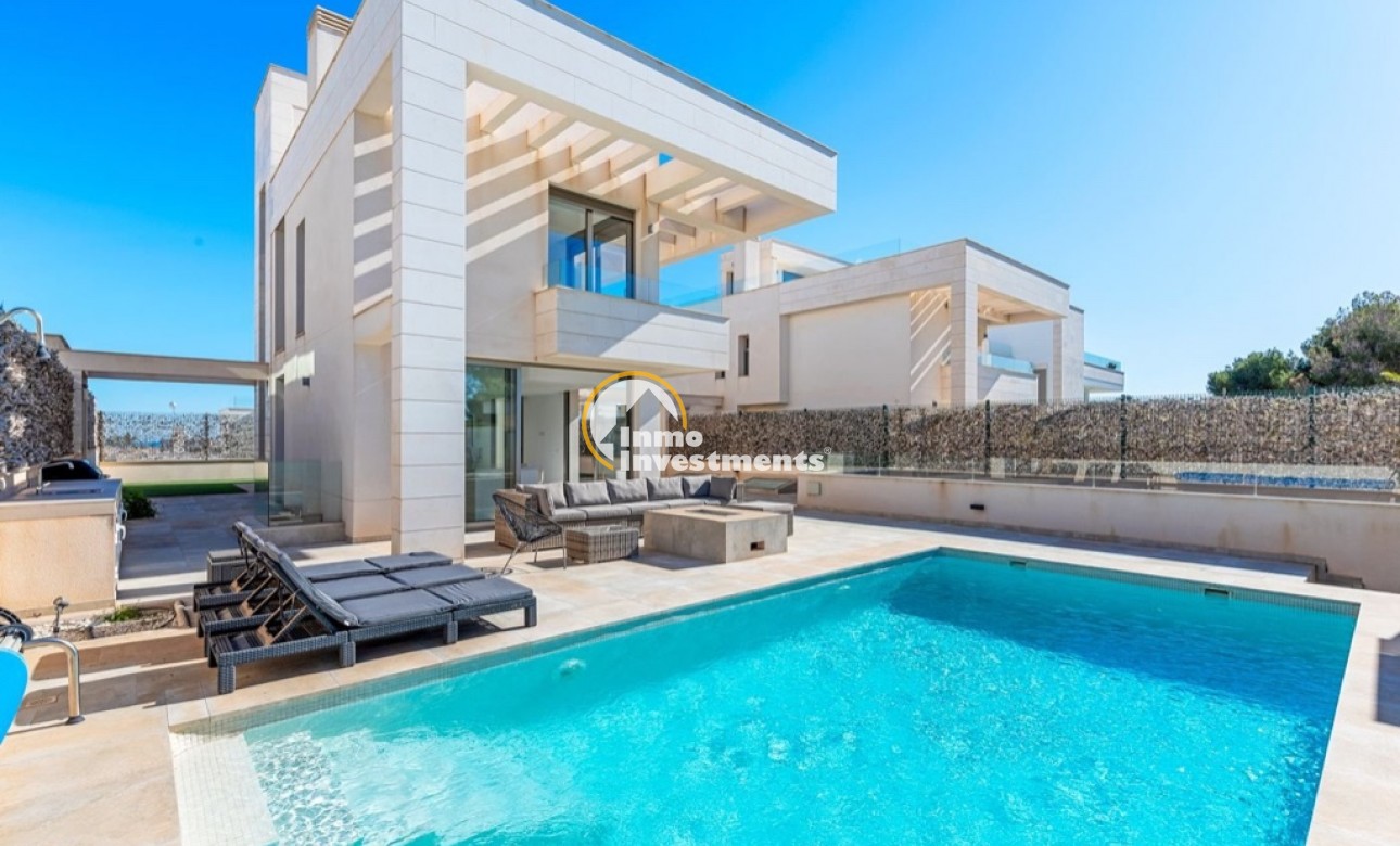 Resale - Villa - Orihuela Costa - Villamartin