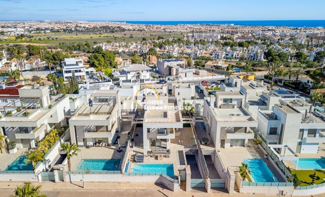 Resale - Villa - Orihuela Costa - Villamartin