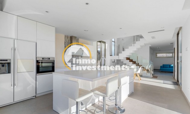 Resale - Villa - Orihuela Costa - Villamartin