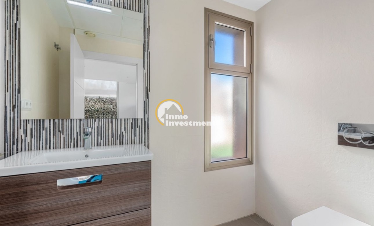 Resale - Villa - Orihuela Costa - Villamartin