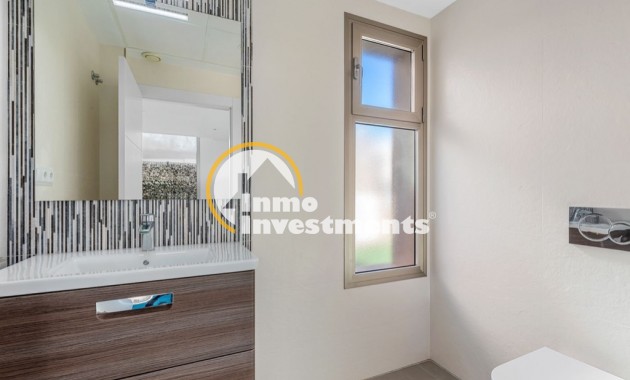 Resale - Villa - Orihuela Costa - Villamartin