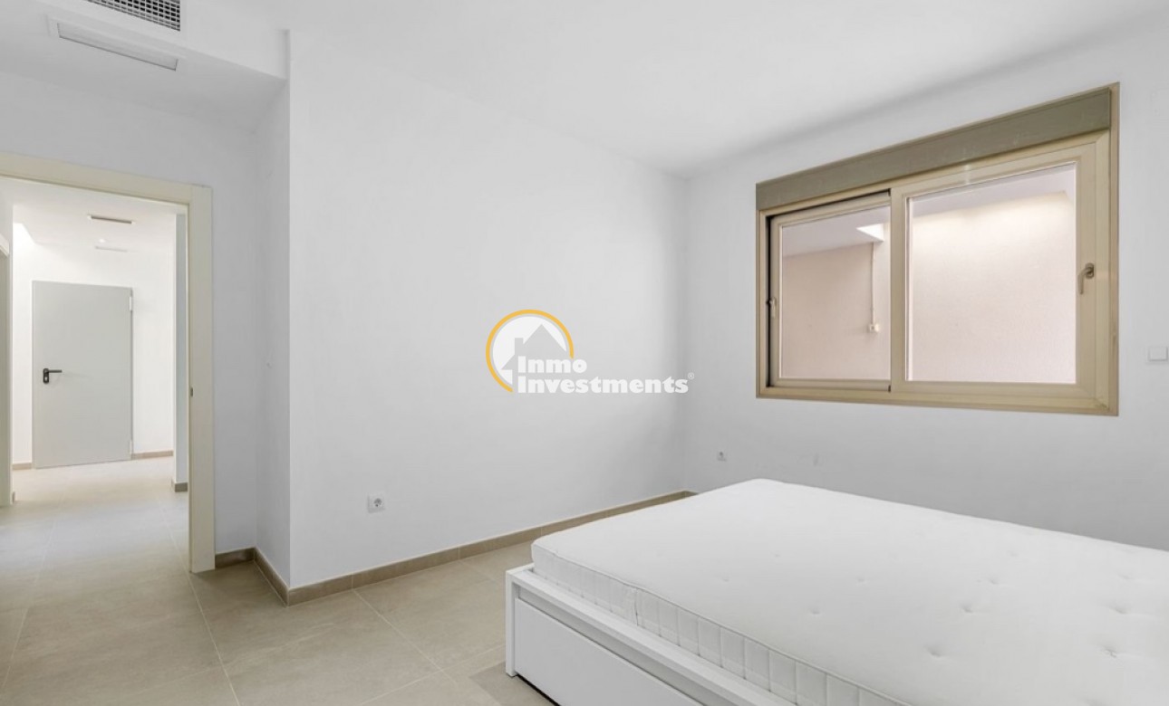 Resale - Villa - Orihuela Costa - Villamartin