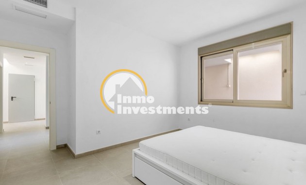 Resale - Villa - Orihuela Costa - Villamartin