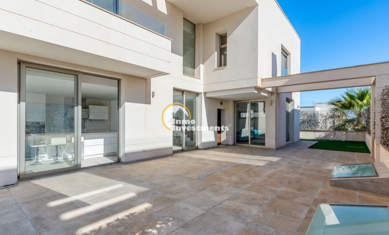 Resale - Villa - Orihuela Costa - Villamartin