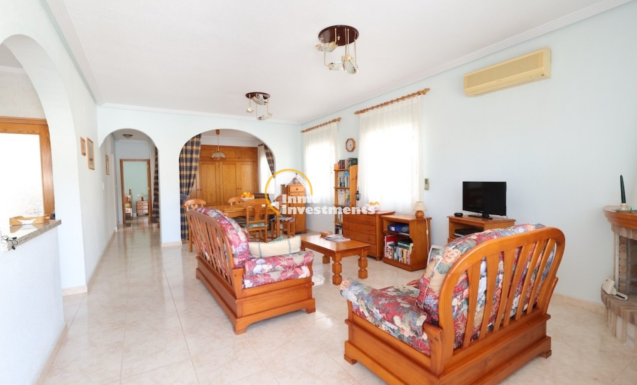 Resale - Villa - Los Balcones