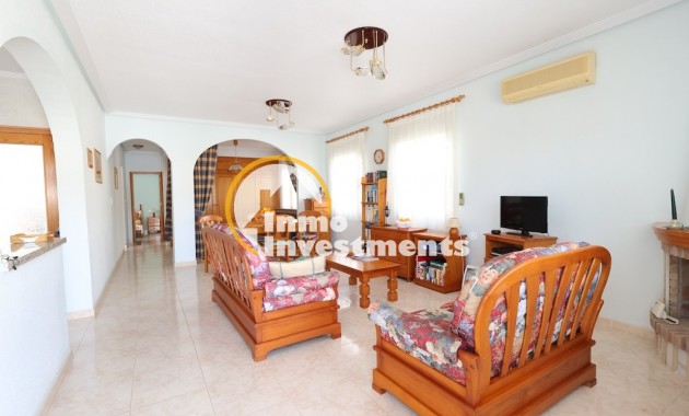 Resale - Villa - Los Balcones