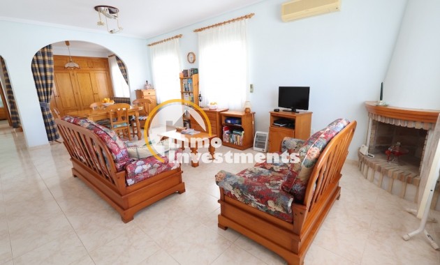 Resale - Villa - Los Balcones