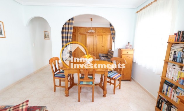 Resale - Villa - Los Balcones