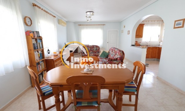 Resale - Villa - Los Balcones