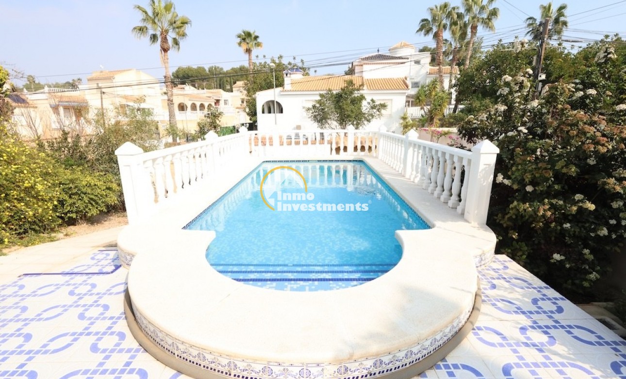 Resale - Villa - Los Balcones