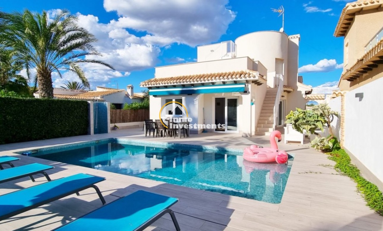 Bestaande bouw - Villa - Playa Flamenca - 