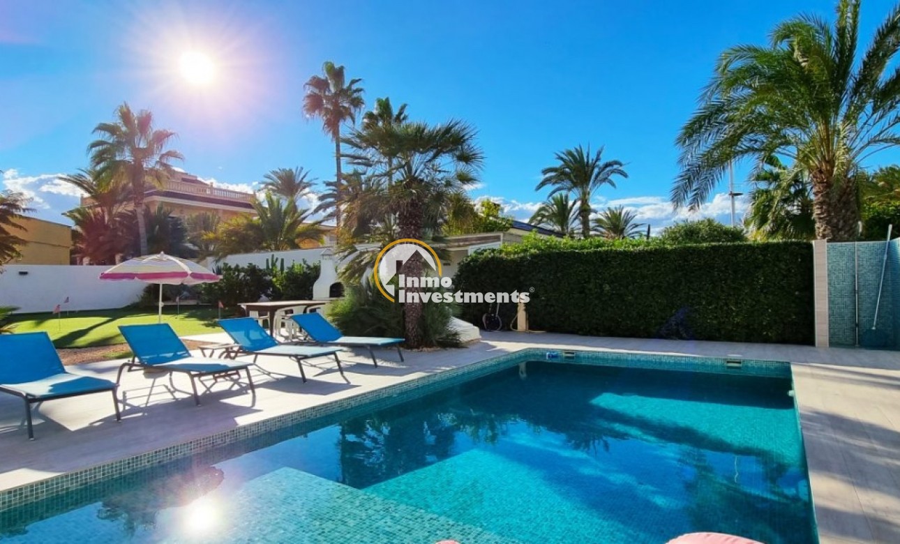 Bestaande bouw - Villa - Playa Flamenca - 