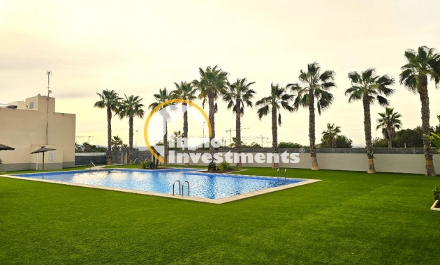 Reventa - Chalet adosado - Torrevieja