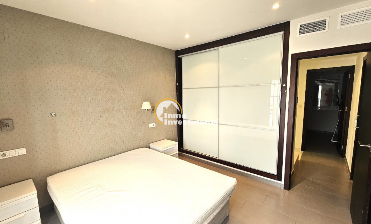 Reventa - Chalet adosado - Torrevieja