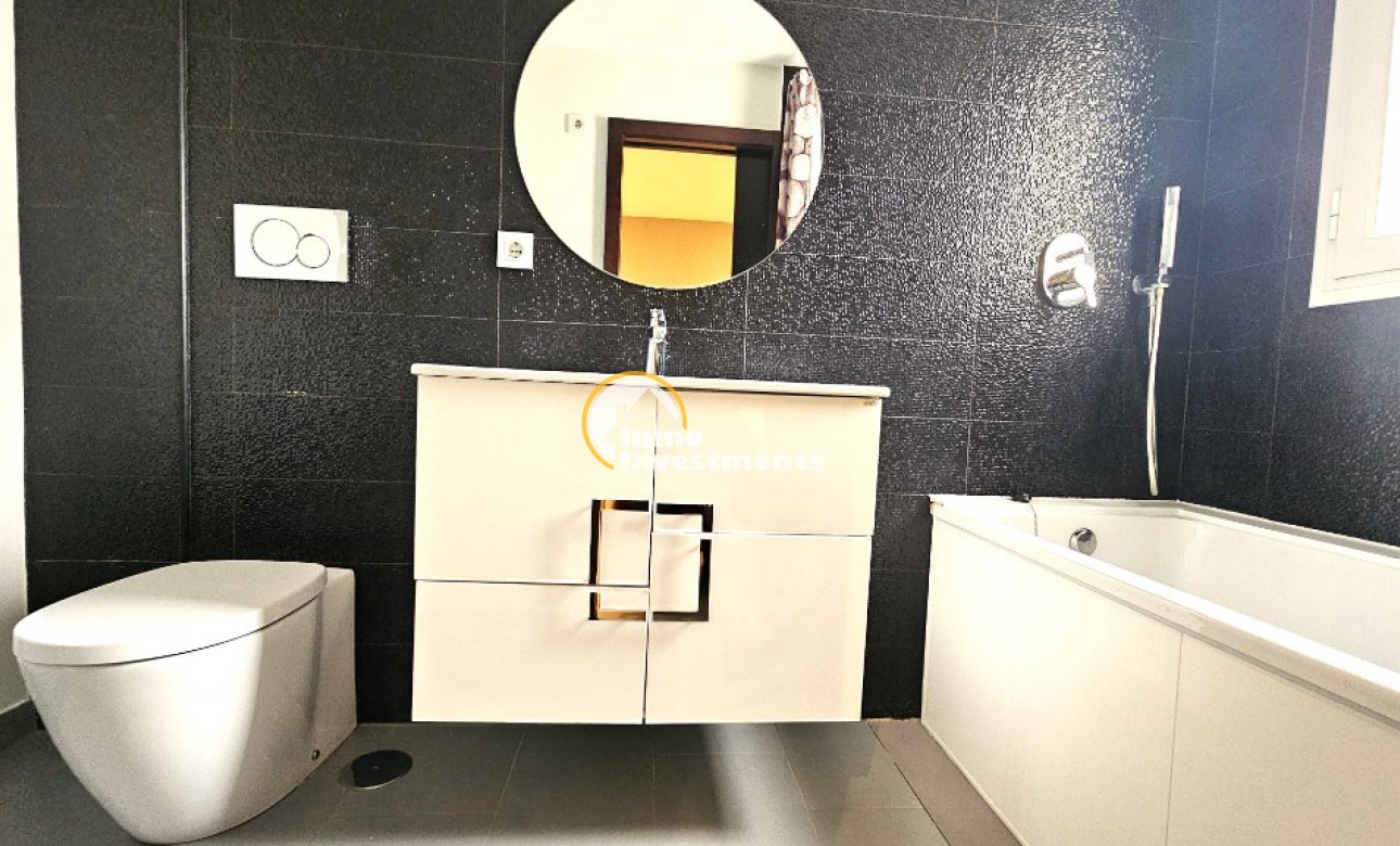 Reventa - Chalet adosado - Torrevieja