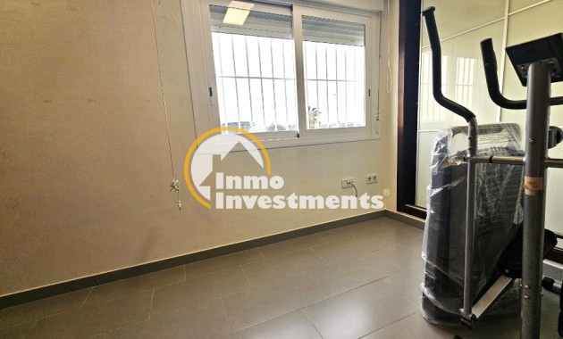 Reventa - Chalet adosado - Torrevieja