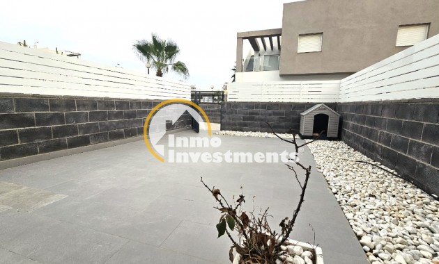 Reventa - Chalet adosado - Torrevieja