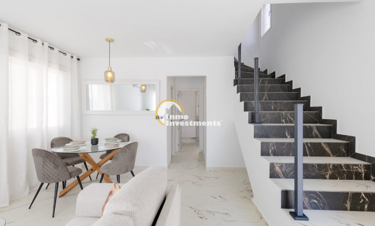 Resale - Villa - Orihuela Costa - Villamartin