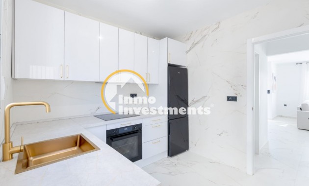 Resale - Villa - Orihuela Costa - Villamartin