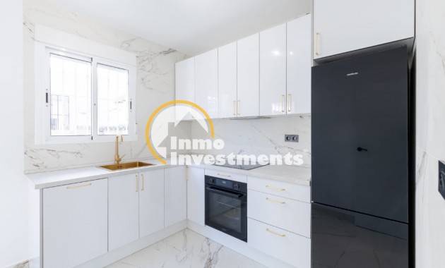 Resale - Villa - Orihuela Costa - Villamartin