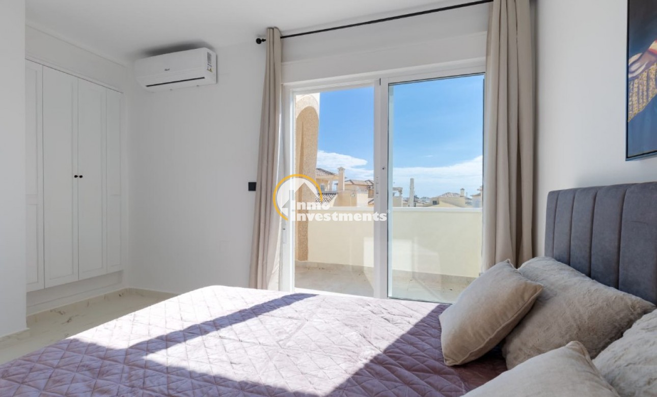 Resale - Villa - Orihuela Costa - Villamartin