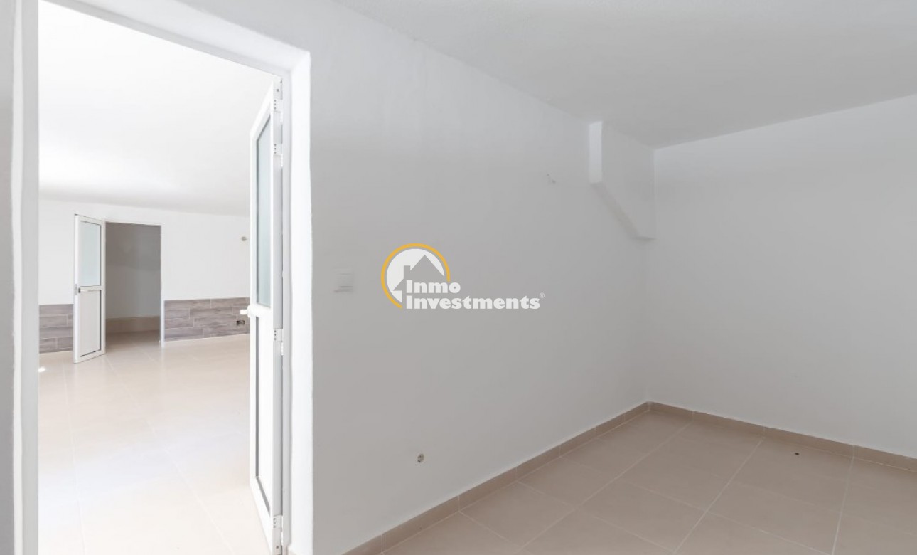 Resale - Villa - Orihuela Costa - Villamartin
