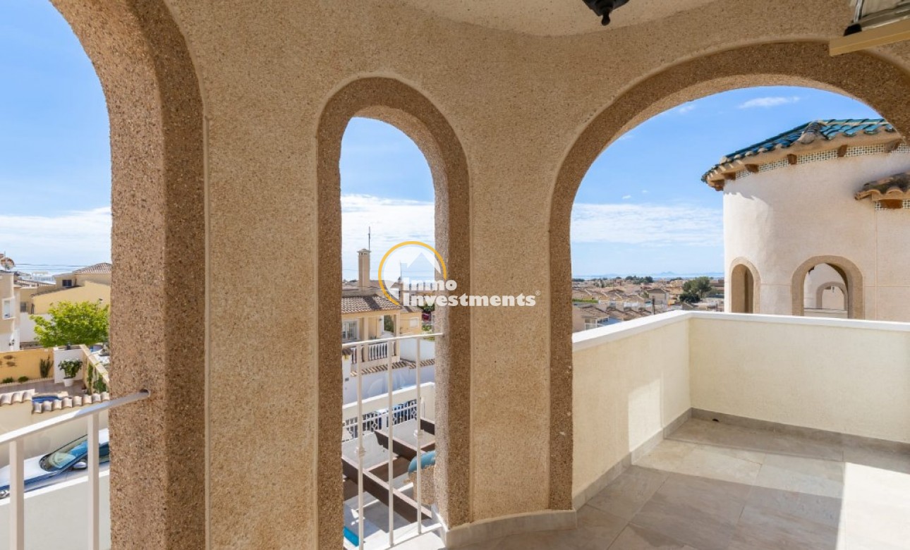 Resale - Villa - Orihuela Costa - Villamartin