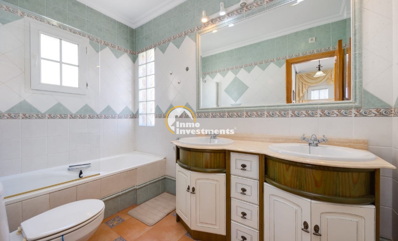 Gebrauchtimmobilien - Villa - Orihuela Costa - La Zenia