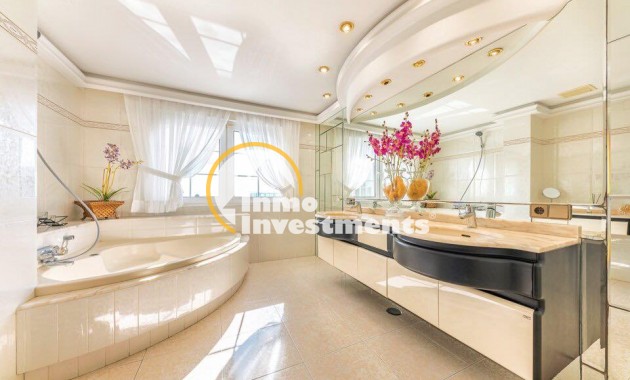 Gebrauchtimmobilien - Villa - Playa San Juan