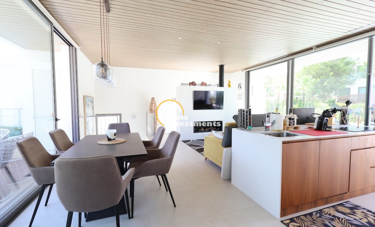 Resale - Villa - Las Colinas - Las Colinas Golf