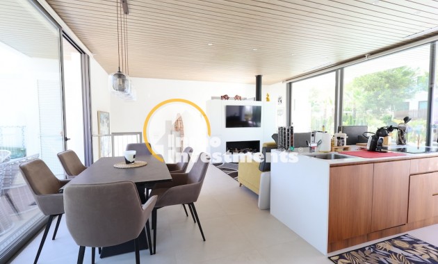 Resale - Villa - Las Colinas - Las Colinas Golf