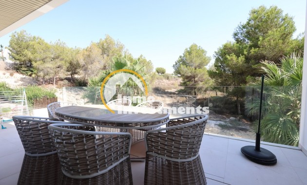 Resale - Villa - Las Colinas - Las Colinas Golf