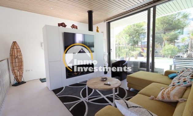 Resale - Villa - Las Colinas - Las Colinas Golf