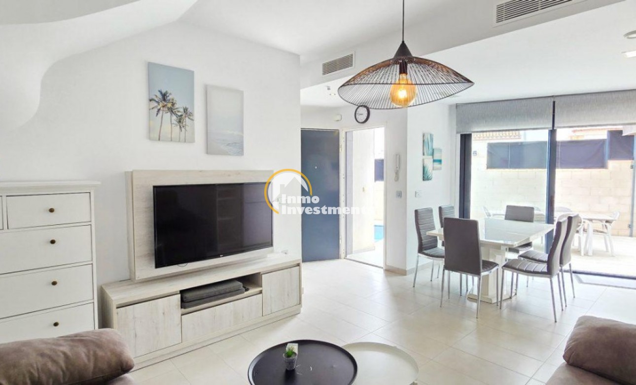 Resale - Villa - Orihuela Costa - Villamartin