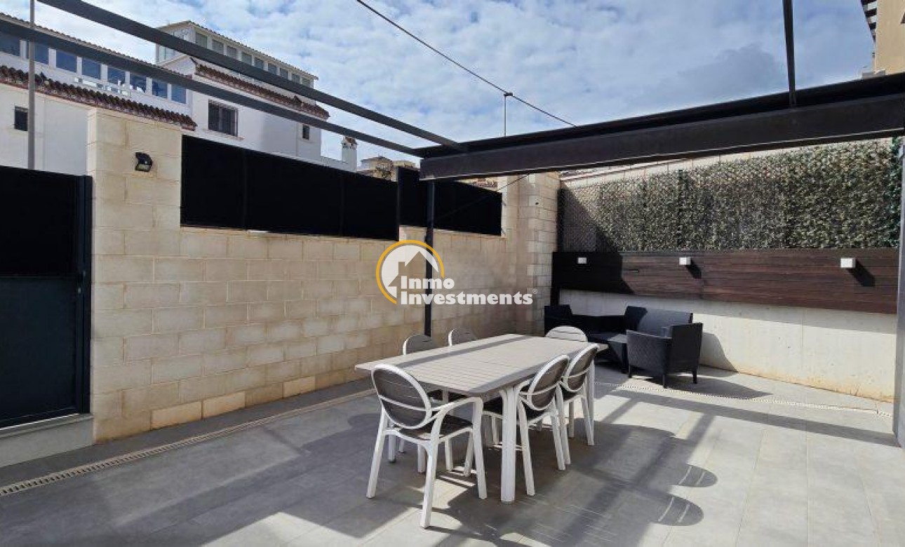 Resale - Villa - Orihuela Costa - Villamartin