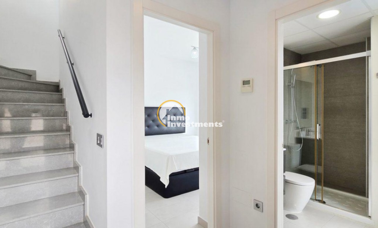 Resale - Villa - Orihuela Costa - Villamartin